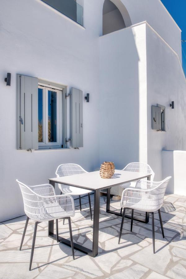 White Cliff Naousa Exterior foto