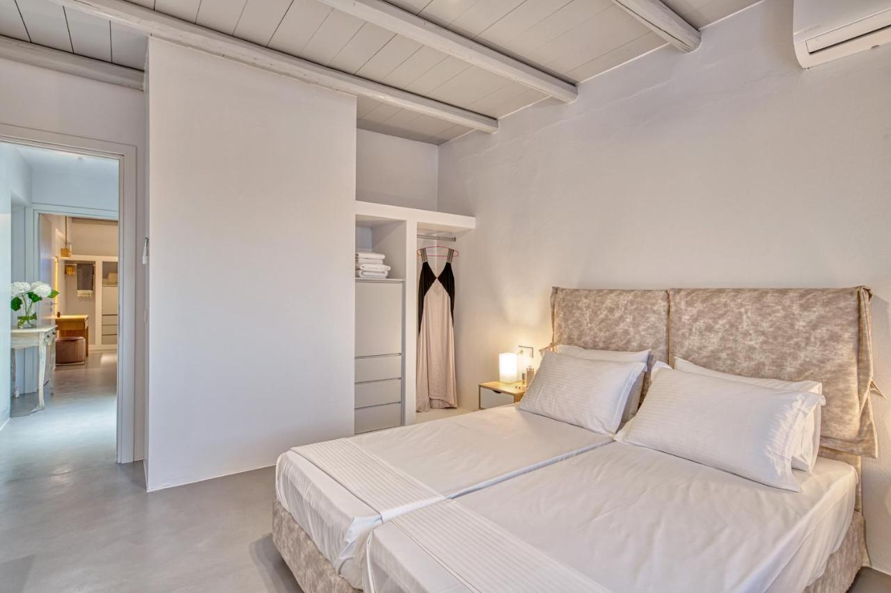 White Cliff Naousa Exterior foto