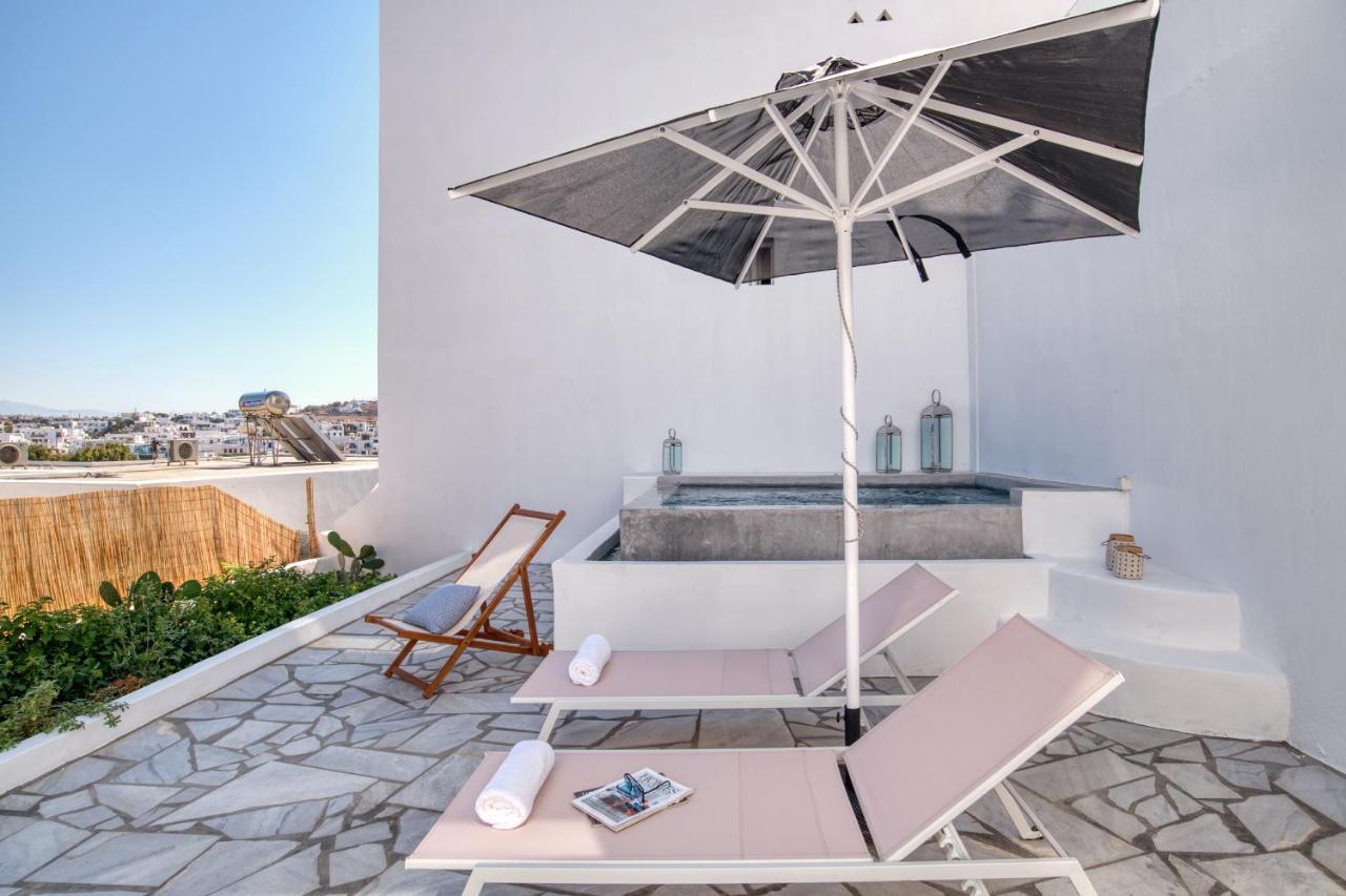 White Cliff Naousa Exterior foto
